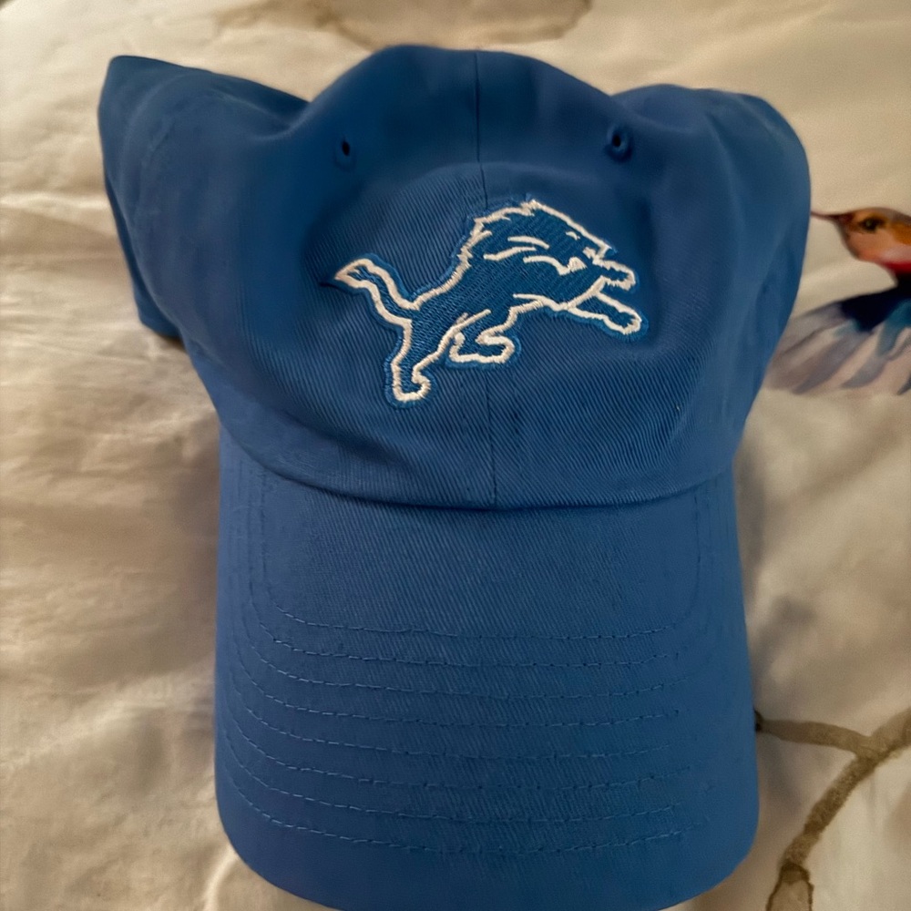 Detroit lions womens Blue Cap with Lion Logo worn once